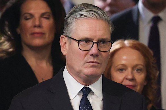 Ultimi giorni al timone? Mercoledì il primo ministro britannico Keir Starmer ha aperto il Parlamento a Westminster.