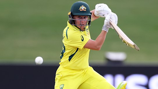 Alyssa Healy plays a shot through the off-side during her innings of 72.