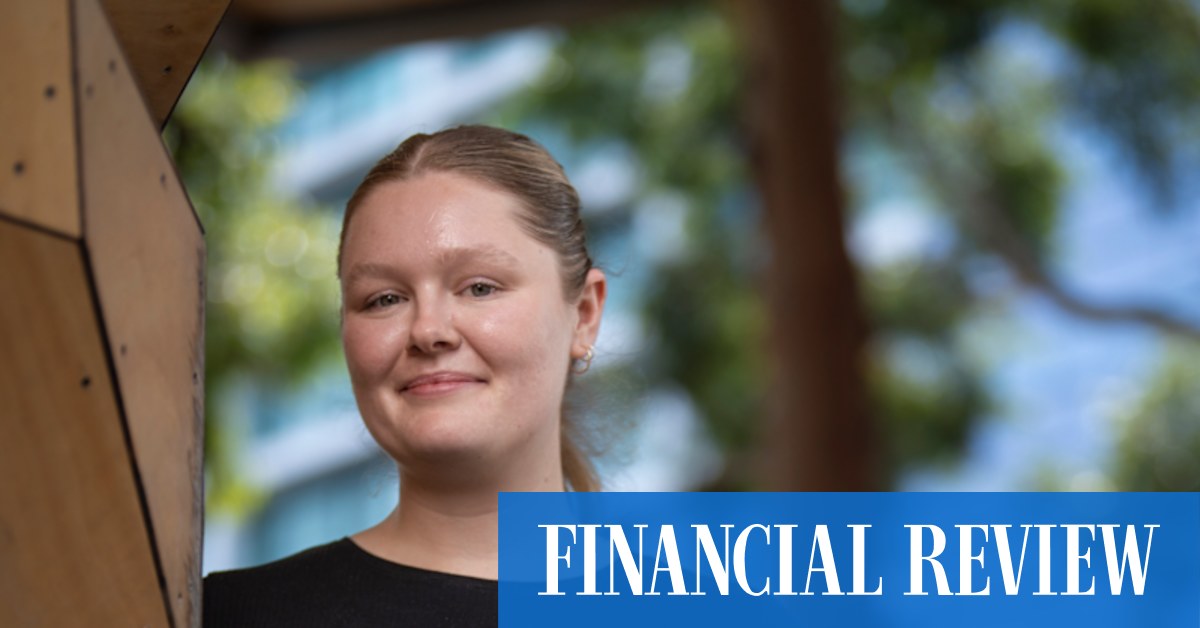 Energy transition: Monash University student Sophie Allen abandoned a music degree to work in mining so she can help slow global warming - Vimarsana News