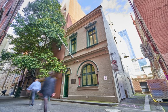 27 Windsor Place, one of few remaining houses left standing in the city.