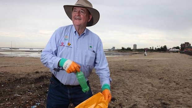 Founder of Clean Up Australia Day, Ian Kiernan, says it's great to see locals cleaning up their own communities.