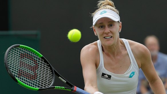 American Alison Riske has beaten Ash Barty.