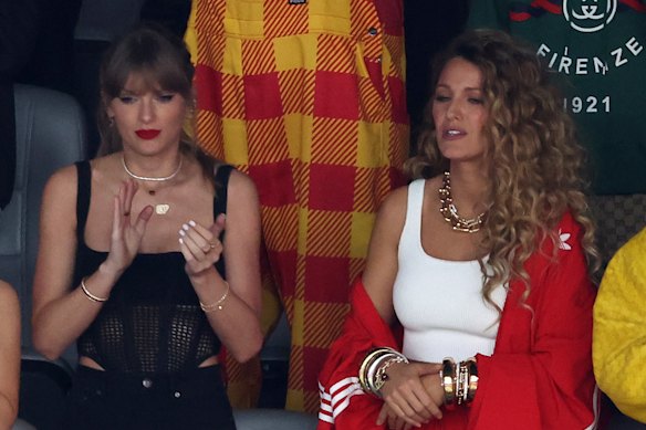 Mensagens de texto privadas entre amigos Taylor Swift e Blake Lively foram reveladas.