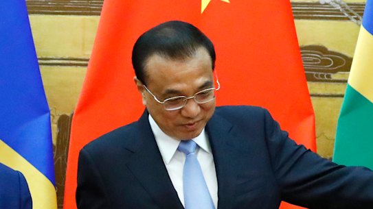 Solomon Islands Prime Minister Manasseh Sogavare and Chinese Premier Li Keqiang during a diplomatic visit to Beijing in 2019.