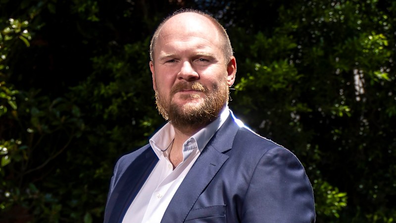 Simonds backtracks, says directors got discounted home-building
