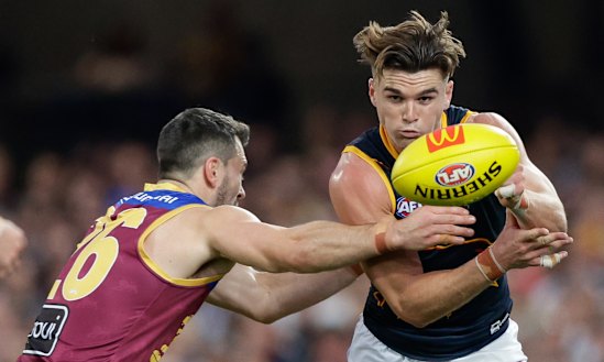 Ben Keays (right) is poised to sign a multi-year deal to remain a Crow.