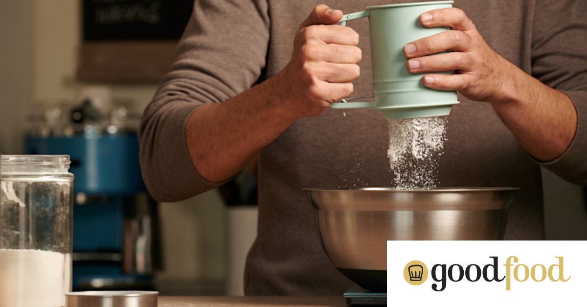 You don't always need to sift flour. Here's when it's essential (and when you can skip it) - Vimarsana News