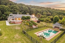 Tiger Brown, 27, the CEO of mineral sands processing and mining development company, Astron, has put a Byron Bay hinterland estate on the market.
