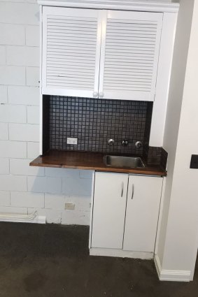 This Melbourne CBD studio is asking $250 a week in rent. 