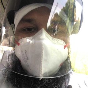 Prabhjot Singh in mask and face shield while travelling in Delhi.