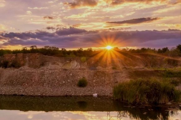 Golden sunset over Auric Mining’s Munda Starter Pit.