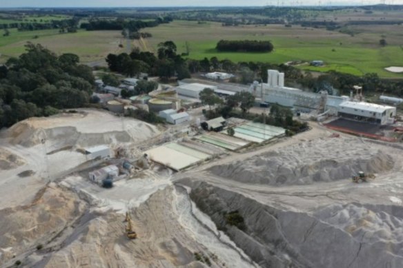 Suvo Strategic Minerals’ 18 million to<em></em>nne kaolin resource at Pittong in Victoria is uniquely positio<em></em>ned to provide calcined kaolin as a substitute in low-carbon cement production.