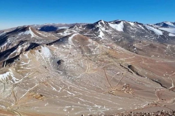 The potential of Hot Chili’s La Verde project may be compared to the Filo del Sol deposit in Chile’s Atacama region, which was acquired by BHP and Lundin Mining for $4.5 billion earlier this year. Filo del Sol is a shining example of the region’s copper-gold porphyry possibilities.