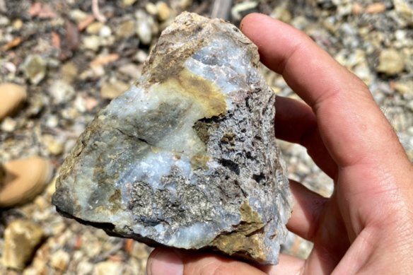 Boots on ground at Dart’s Triumph gold project in Queensland have kicked up some intriguing rock chip specimens