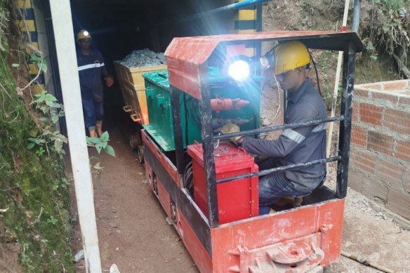 An electric locomotive entering an adit at Aquia Resources’ Santa Barbara ultra-high-grade gold project in Colombia.