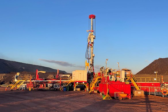 : TMK Energy drilling a seventh and final pilot production well at its Gurvantes XXXV coal seam gas project in southern Mongolia. 