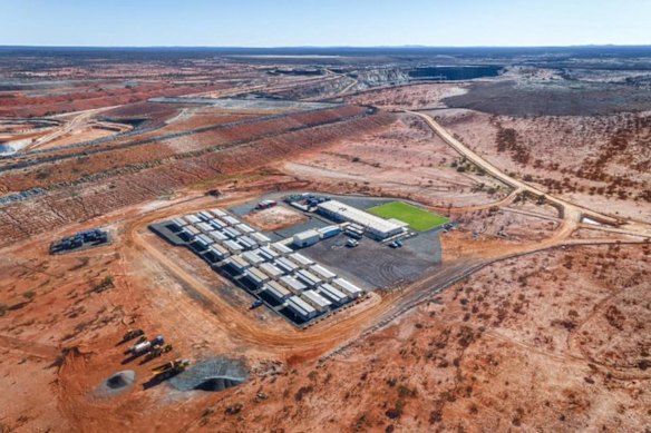 The multi-million-ounce Big Bell mining camp and pit, which sits 10km along strike from Golden Dragon’s Cue gold project in Western Australia.