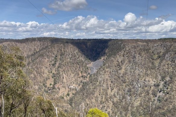 Larvotto Resources has been given the final nod by the New South Wales Government to restart mining and processing operations at the company’s high-grade Hillgrove gold and antimony mine.