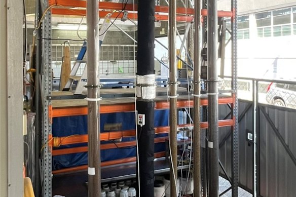 Red Metal has commenced six-metre-tall column leach tests to simulate a commercial-scale heap leach for its giant Sybella rare earths project in Queensland.