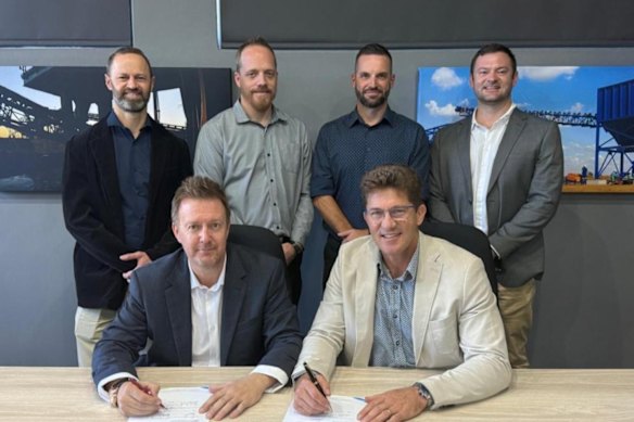 Lindian Resources executive chairman Robert Martin (front left) with the Obsideo team, including Cobus Robertson, CEO & Managing Director (front right).