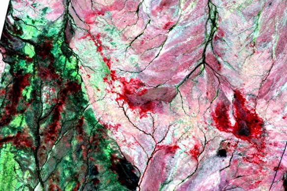 

Hyperspectral imagery over PLC Resources’ Abbotts gold project in WA will be harnessed to define structural gold targets for maiden discovery.