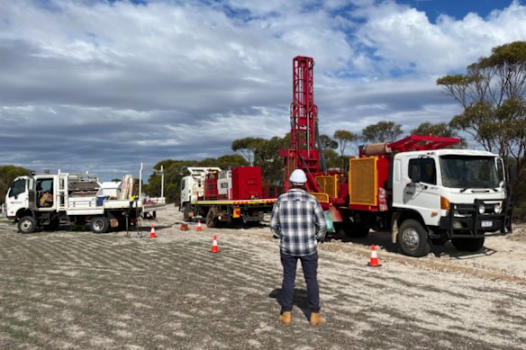 McLaren Minerals’ latest drilling has returned consistently strong heavy mineral grades from surface at its namesake titanium project in Western Australia’s Eucla Basin.