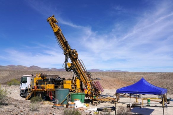 A diamond drill rig working at Hot Chili’s La Verde copper-gold discovery in Chile’s Atacama region.