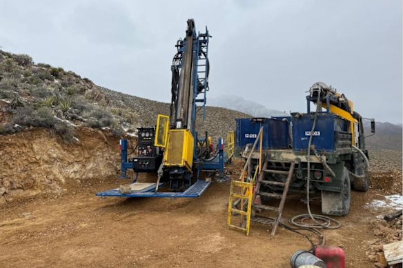 Локсли участвует в первой в США программе бурения сурьмы