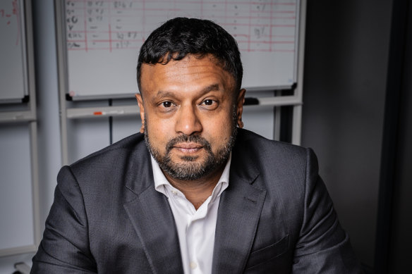 Chariot Corporation’s managing director Shanthar Pathmanathan has secured a $2 million convertible note deal from New York-based investor Obsidian Global to pursue its lithium production strategy.