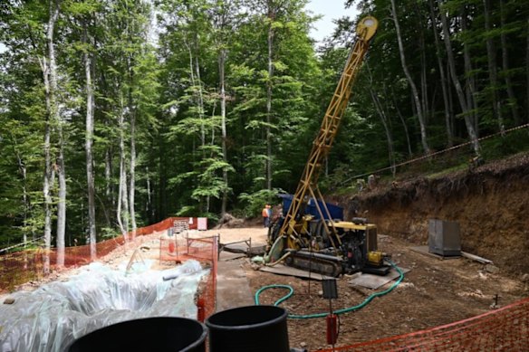 Diamond drilling is continuing at Strickland Metals’ Rogozna gold and base metals project in Serbia.
