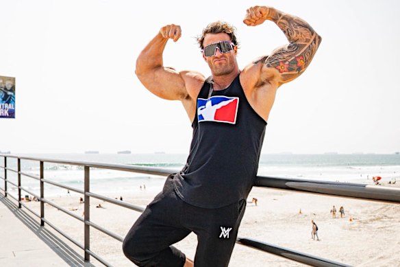 Calum von Moger também está envolvido no negócio.