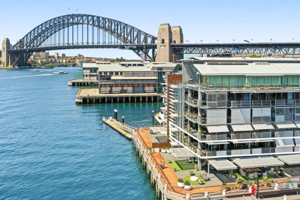 As Gordon Cairns buys into The Pier development at Walsh Bay, the apartment of the late architect Peter Muller has gone up for sale.