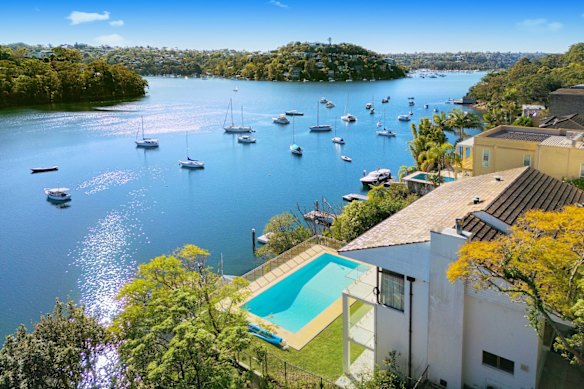 Northbridge has a median home price of $ 5,160,000.
