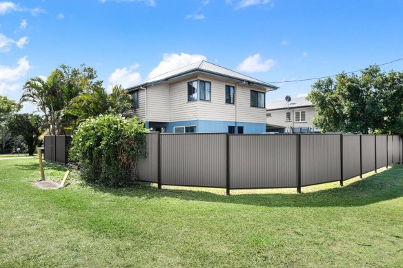 70 Bernecker Street, Carina is taking offers over $925,000.