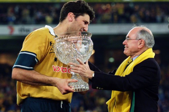 John Howard with Wallabies captain John Eales in 2001.