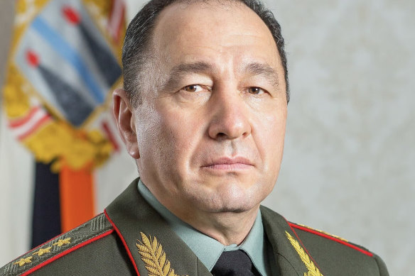 Former Russian general Gennady Zhidko has died in Russia after being axed following setbacks in battles.