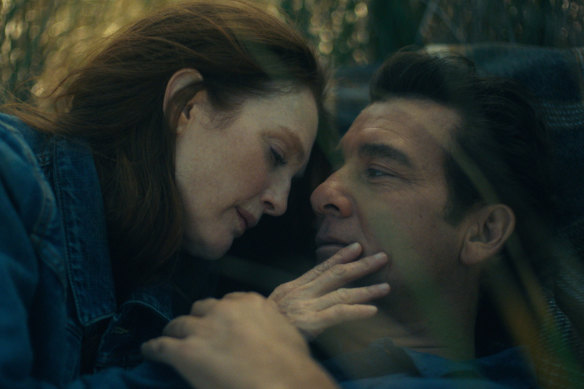 Julianne Moore and Clive Owen in Lisey’s Story.