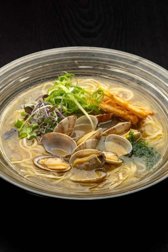 Asari shoyu ramen.