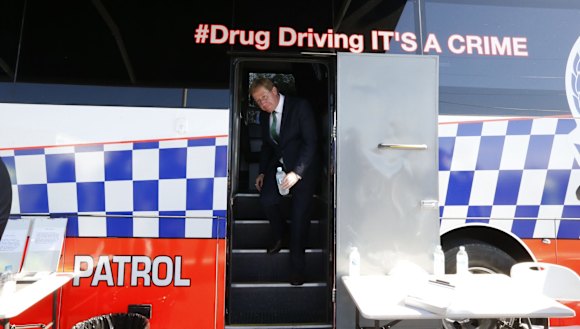 Former deputy premier Troy Grant tours a Police Drug Testing Bus in Dubbo in 2015. 