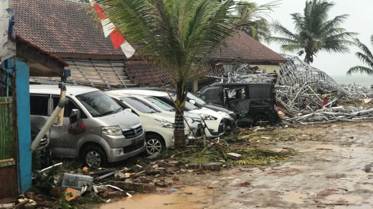 Indonesia Tsunami Death Toll Rises To 280 As Police Warn Of