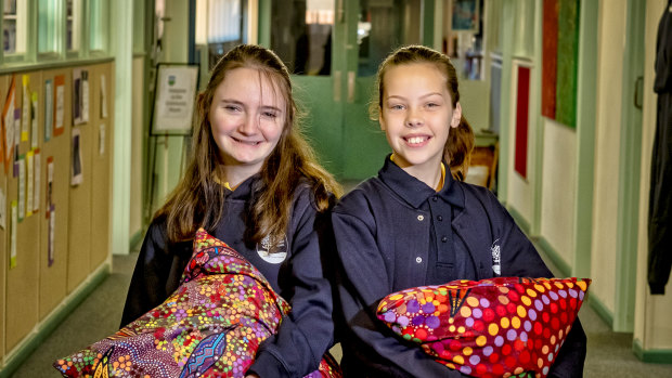 Boronia West Primary School student Hannah O'Brien (R) and Anallah Harrison