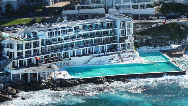 One of the most recent deals was businessman John Singleton's sale of the leasehold of the Icebergs Dining bar and restaurant on level 3 of the complex at Bondi Beach in Sydney.