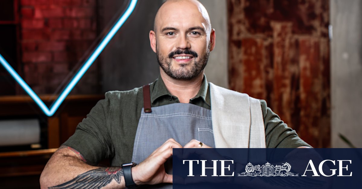 The important role the bartender plays on reality show First Dates - Vimarsana News