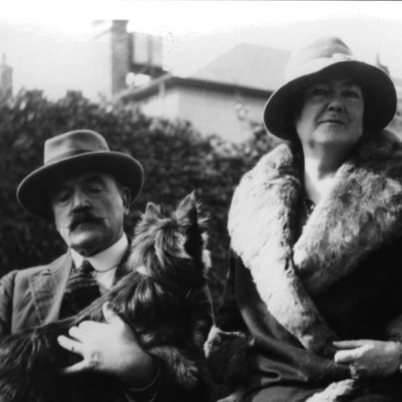 Arthur Streeton and his violinist wife Nora in 1937.