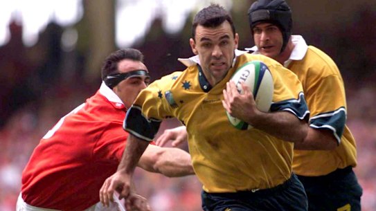 Wallaby Joe Roff is among three World Cup winners who have been shortlisted to join the Rugby Australia board. 