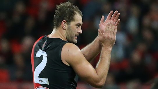 Tom Bellchambers has had knee surgery.