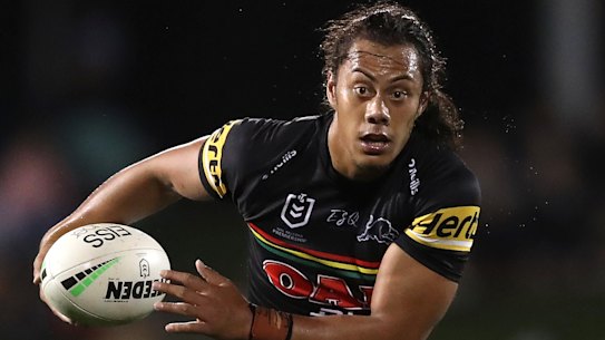 Jarome Luai goes head-to-head with incumbent Blues five-eighth Cody Walker when Penrith and Manly face off in Dubbo on Sunday.