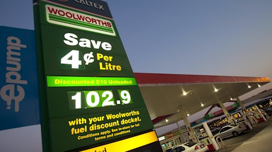 BP pulls out of $1.8b deal for Woolies petrol stations