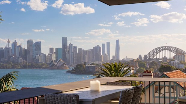 Maria Hunt of the Primo Smallgoods clan has put her Cremorne Point penthouse apartment on the market with a price guide of about $18 million, local sources have revealed. 