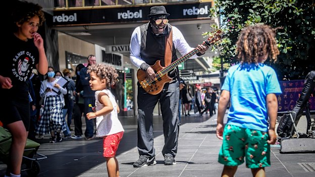 Wylie Miller busking in Bourke Street Mall in December.